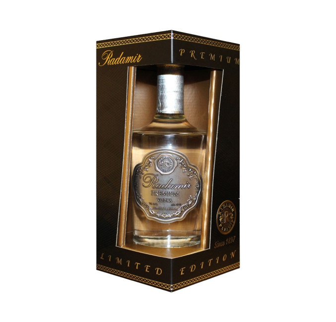 detail Vodka Radamir 0,5L Premium darčeková škatuľa